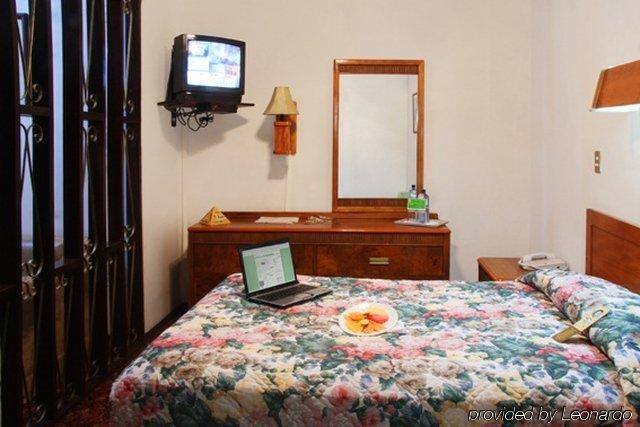 Hotel Premier Saltillo Coahuila Oda fotoğraf